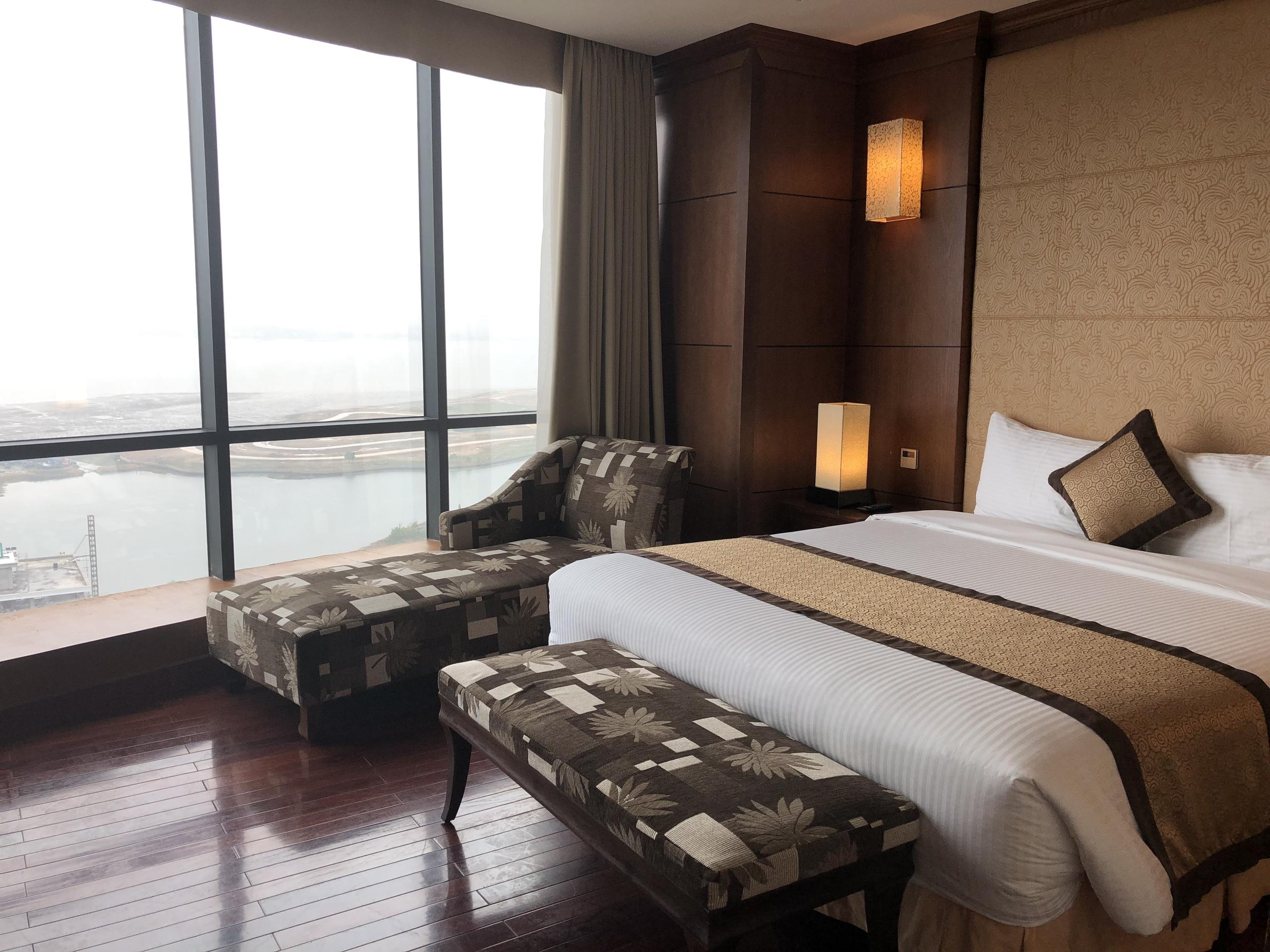 Muong Thanh Grand Ha Long Hotel Екстер'єр фото