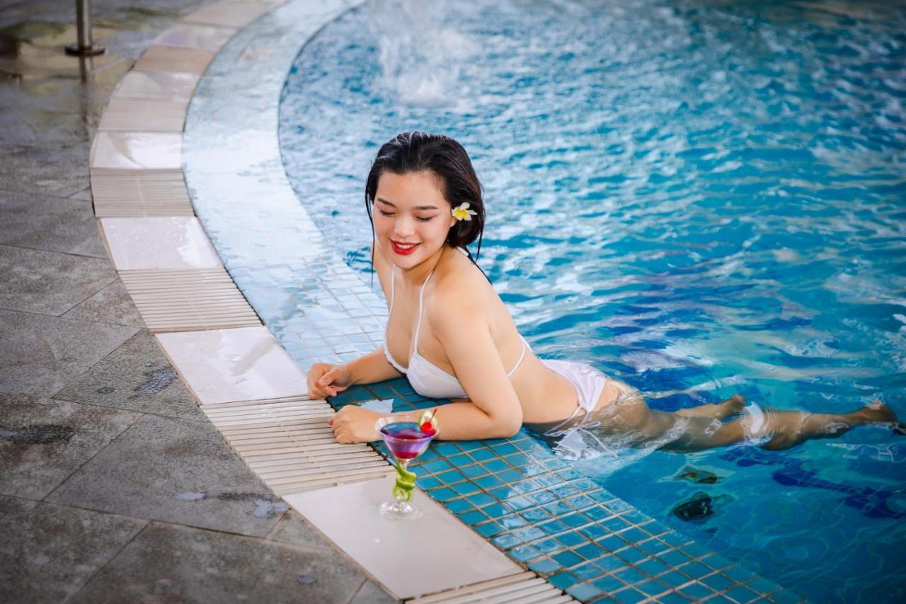 Muong Thanh Grand Ha Long Hotel Екстер'єр фото