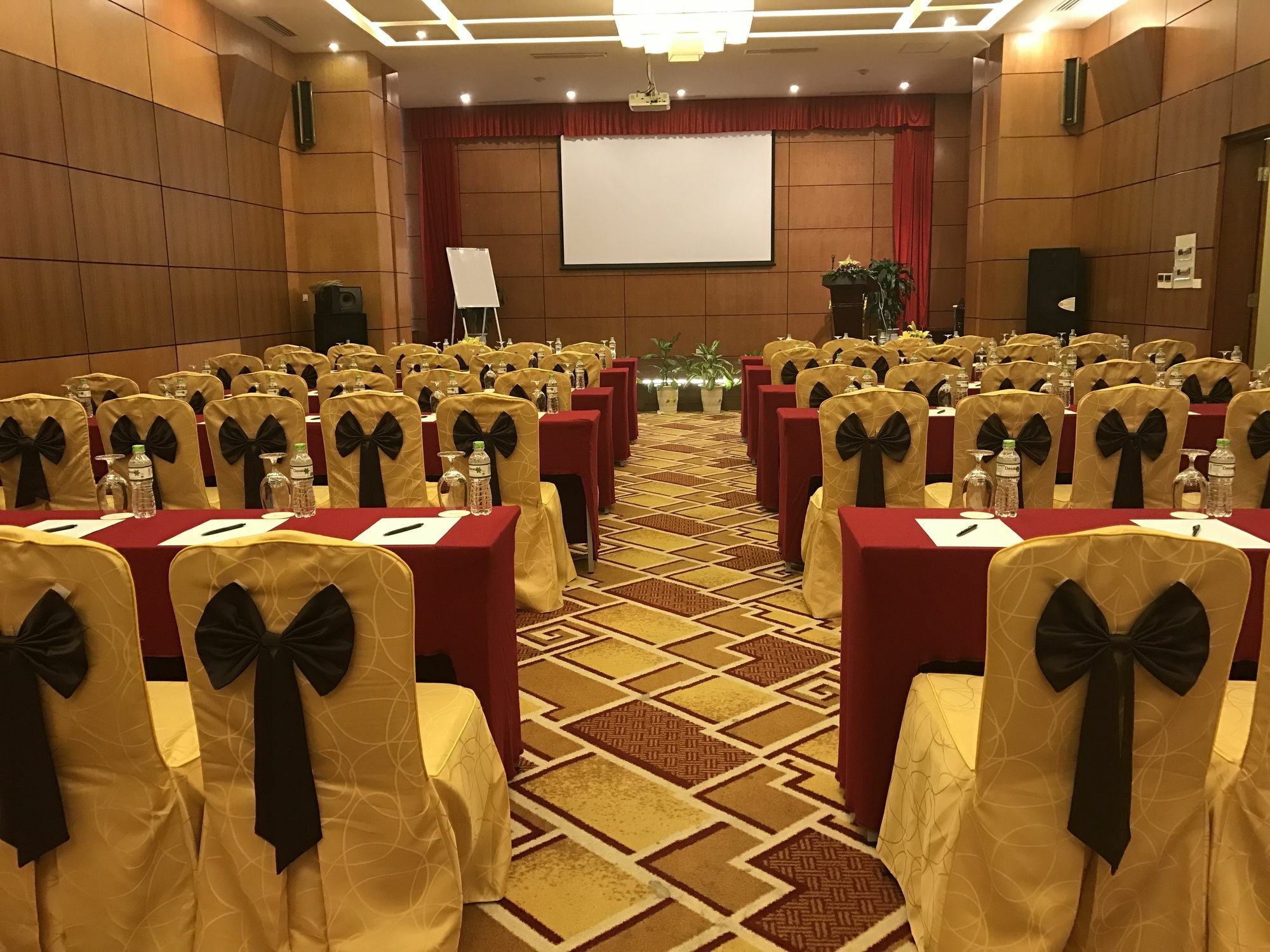 Muong Thanh Grand Ha Long Hotel Екстер'єр фото